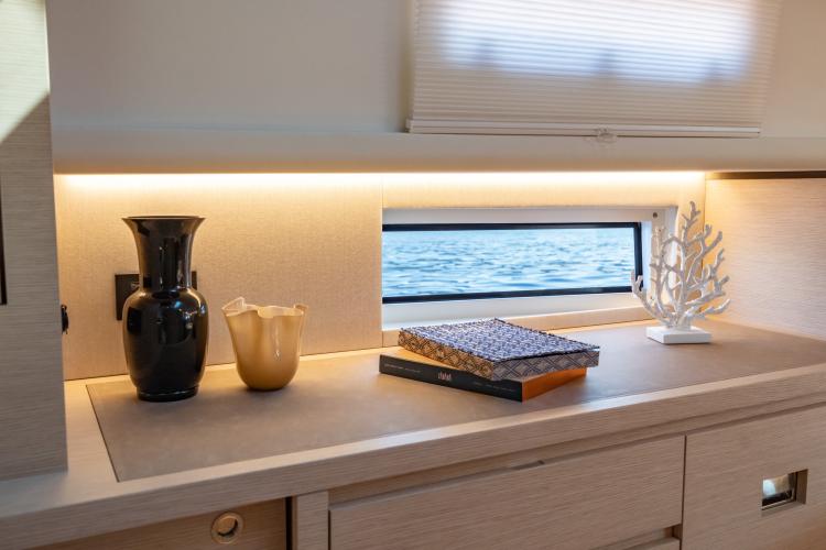 10_lowerdeck_detail.jpg